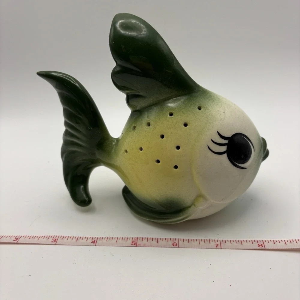 Vtg MCM Ceramic Anthropomorphic Green Yellow Fish Appetizers‎ Toothpick Holder
